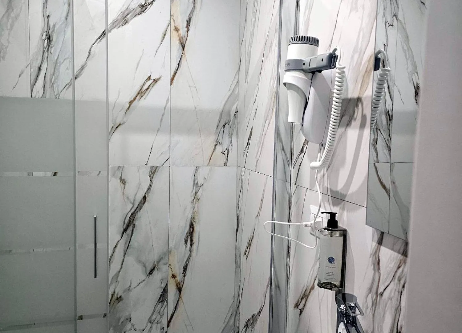 Aris Square Rome Hotel