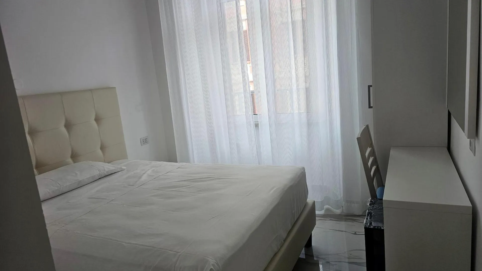 Hotel Aris Square Roma Affittacamere